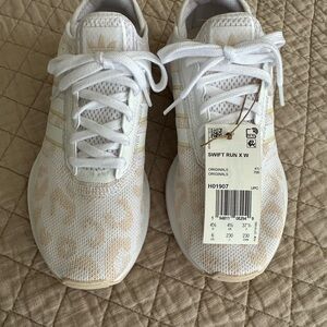 Adidas White Sneakers Modern Design Breathable Fabric